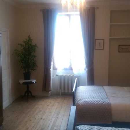 Vingt Grand Rue Champagne-Mouton Quarto foto